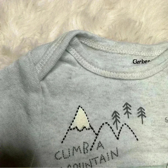 Gerber Onesie Diaper Shirt  Grey Camping Animals Tent Size Newborn - Picture 6 of 16